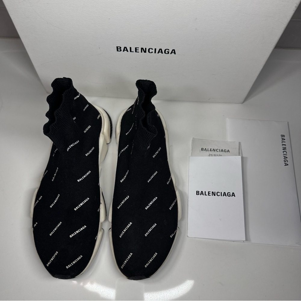 Balenciaga Allover Logo Speed Sneakers - Picture 3 of 8